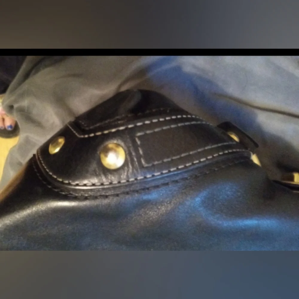 Carley coach shoulder bag - Picture 2 of 9